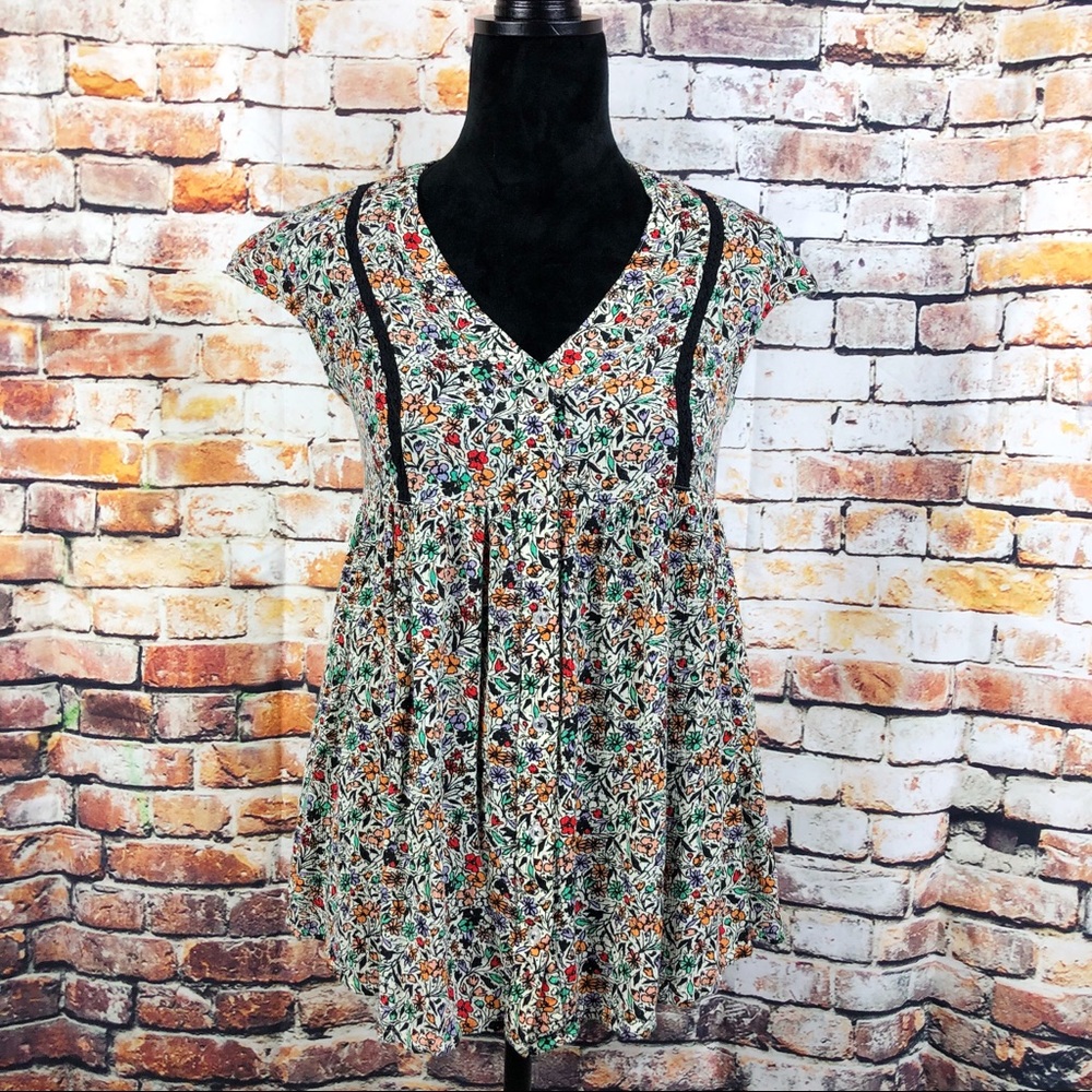 4 FOR $20 Vanessa Virginia Floral Tunic Top